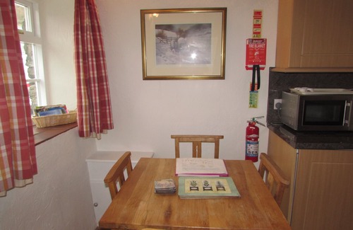 Braithwaite Cottage | old farm mews cottage 1