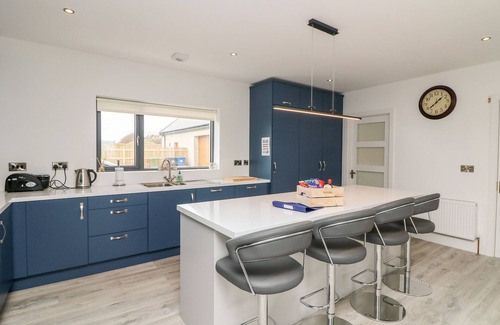 Slade Cottage | OLD FIELD HOUSE, family friendly in Fethard-On-Sea, County Wexford