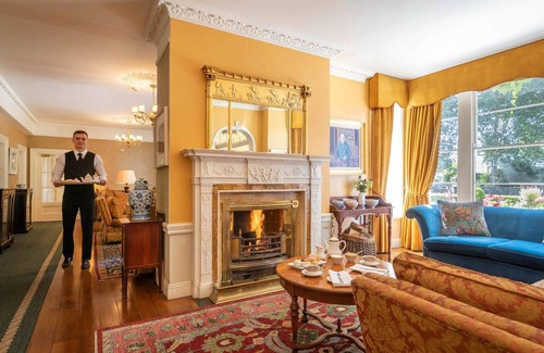 Ennis Hotel | Old Ground Hotel