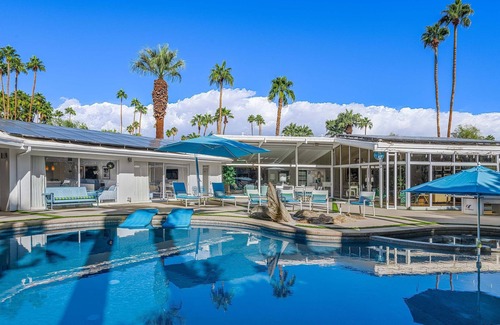Old Las Palmas Villa | Old Las Palmas Mid-Century Luxury Estate Mtn Views