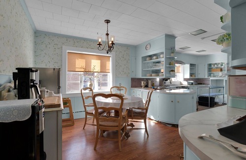 Olean Bed & Breakfast | Old Library Inn - A.A. Milne Room