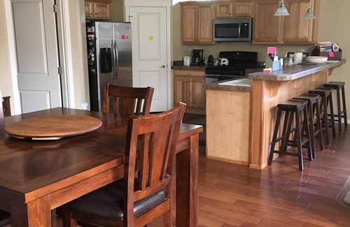 Southwest Bend House | Old Mill Cozy Home*Two Master King/Queen Suites
