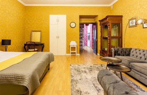 Sololaki Apartment | Old Piano Apartment
