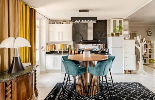 Palais de justice Apartment | Old port apartment in the center of Marseillaise life