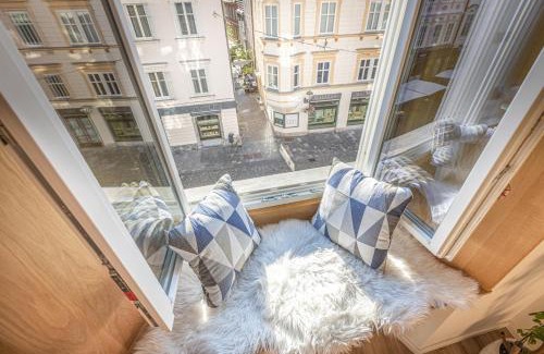 Ljubljana Old Town Apartment | Old Quarter Residence