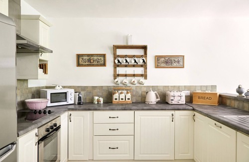 Monaghan Ski Chalet | Old Stable Mews Castle Leslie
