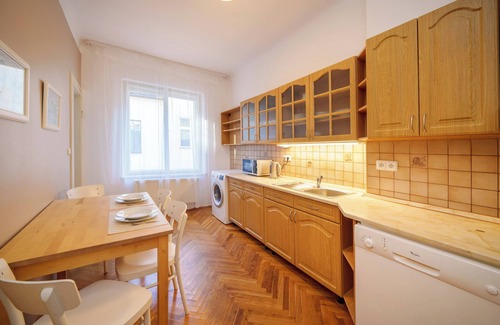 Stare Mesto Apartment | Old Town - 3 Bedroom 3 Bathroom Kitchen