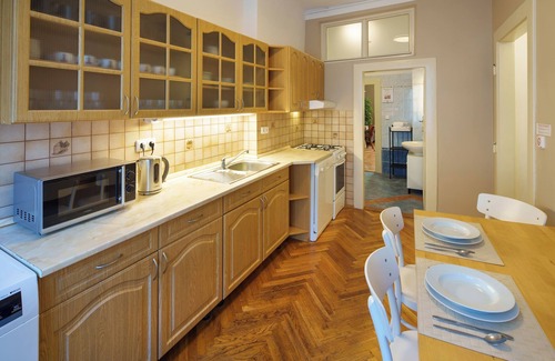 Stare Mesto Apartment | Old Town - 3 Bedroom 3 Bathroom Kitchen