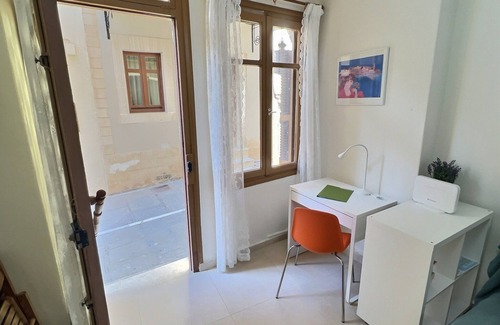 Old Town Rethymnon Apartment | Old Town Apartment, Near the Beach