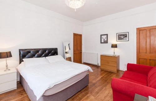 Old Town Apartment | Old Town Edinburgh Apartment close to Castle and Royal Mile