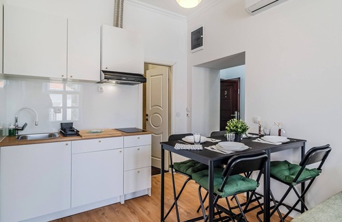 Osijek Apartment | Old Town Heritage Suite 3, Osijek, Croatia