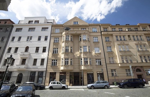 Josefov Apartment | Old Town luxury apartment/Sauna/Bathtub/AC/Fireplace