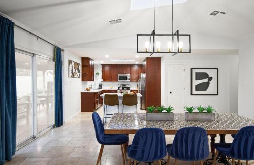 Scottsdale Estates Nine House | Old Town Saguaro - Private Pool, Fire Pit & Games