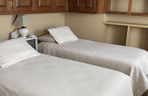 Marblehead House | Old Town : Walk to Historic Harbor, Stores and Restaurants!
