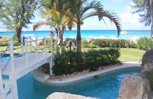 Old Trees Bay Villa | Old Trees 3 Sundance - 2 Bedroom beachfront villa