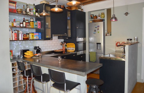 Les Halles Apartment | Old typical parisian-style family apartment