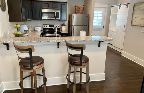 Old Village Apartment | Old Village Retreat-Shem Creek-Downtown CHS-Beach