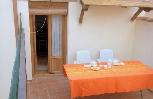 Astudillo Cottage | Old Watchmaker's House for 7/15 people