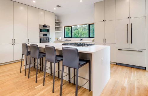 Old West Austin House | Old West Austin Modern Family Home w Pool