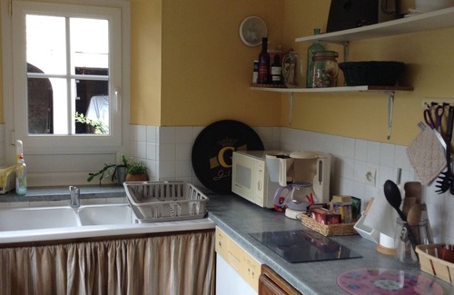 Aure sur Mer Cottage | Old wine press near Omaha Beach