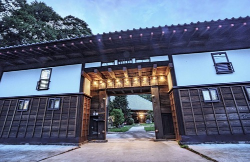 Yotsukaido House | Oldfashioned house surrounded by unique furniturepets allowedChess - Ikshuku Ikkei Life Connection chess room/Yotsukaido Chiba