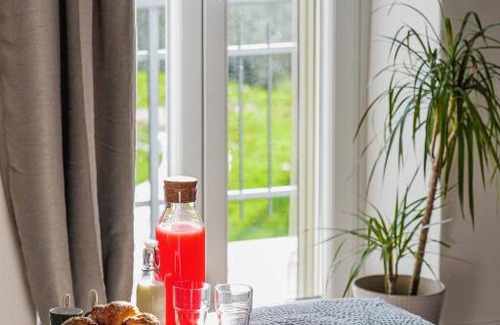 Paliano Bed & Breakfast | Olio su Tela