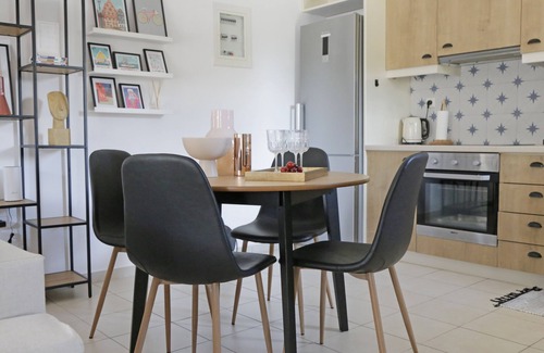 Aigialeia Apartment | Oliva Holiday Homes
