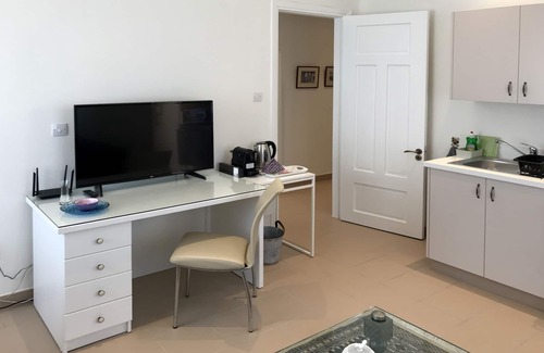 Limassol House | OLIVE & CAROB SUITS at AVGI'S HOME, LIMASSOL OLD TOWN