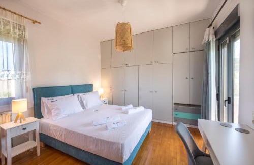 Atsipópoulon Villa | Olive Garden Villa Venetia