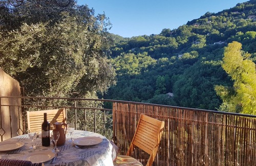 Le Bar-sur-Loup Apartment | Olive Grove Apartment with *Large Heated Pool*