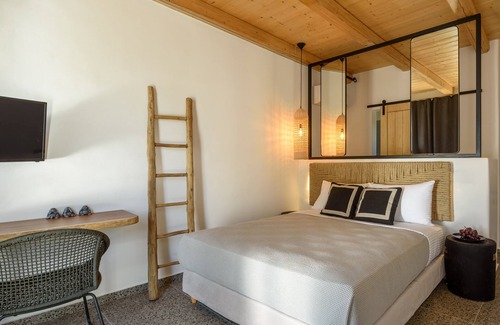 Ano Mera House | Olive Mykonos Villas - Pool Front Suite