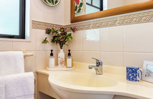 Turangi Bed & Breakfast | Olive Rabbit - Boutique Bed & Breakfast