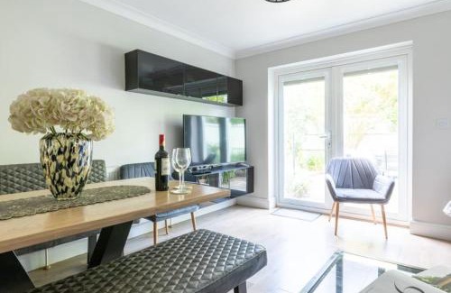 Whitstable House | Olive Tree Townhouse, with parking