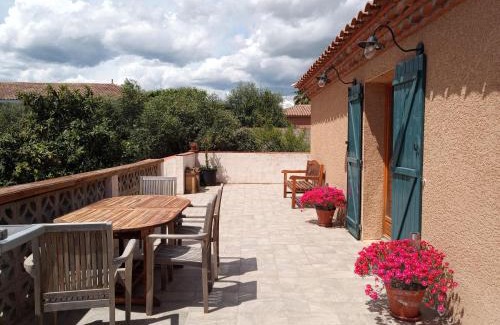 Puissalicon House | Olive View