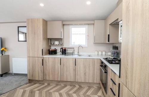 Morpeth Cottage | OLIVES PLACE, pet friendly, with hot tub in Felton