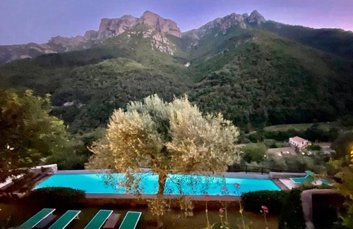 Colletta House | Oliveto stunning property with private garden