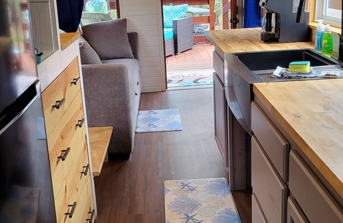 Hot Springs Cottage | Ollie's Place - Tiny House@EvansCliff Hot Tub w/large Sibley Double Tent COMBO!