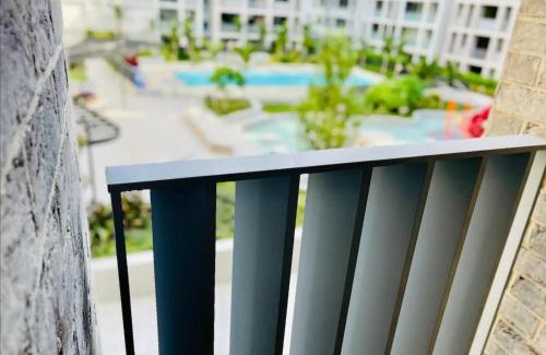 Lidcombe Apartment | Olympic Park Oasis - New 3b2b condo - Pool, Parking