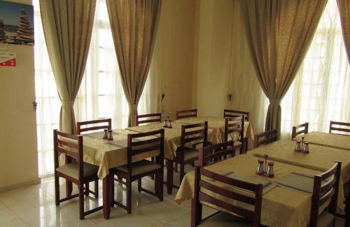Al Ghubrah Ash Shamaliyyah Apartment | 60 m² Serviced apartment ∙ 3 guests