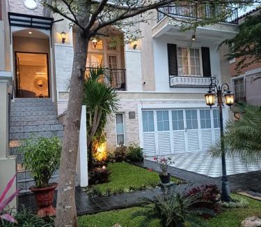 Citaringgul Villa | Omah Kumpul Sentul