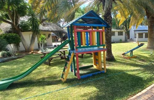 Outjo Bed & Breakfast | Ombinda Country Lodge