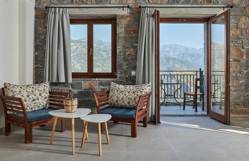 Myrtos Villa | Omythos Uranos, Romantische Villa mit Grosser Privaterterrasse und Aussicht