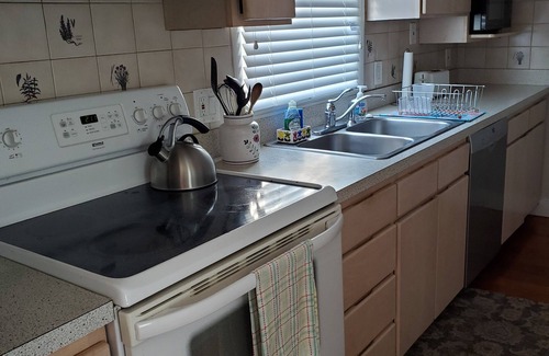 Hyannis Condo | ON BEACH CONDO - Full Ocean View -10 steps to sand