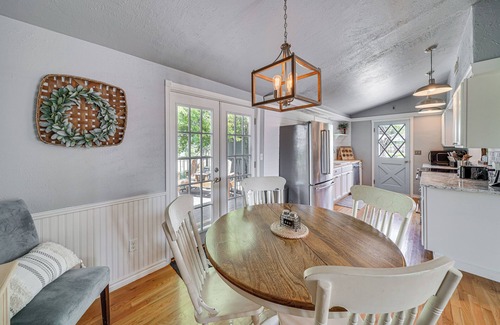 Medina Cottage | On-Site River Access: Medina Vacation Rental