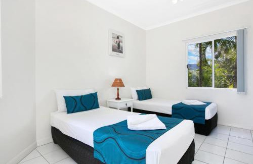 Trinity Beach Apartment | On The Beach Apartments