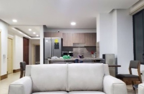 Manta Condo | On the Beach! - walk to the mall and restaurants! Great for remote workers