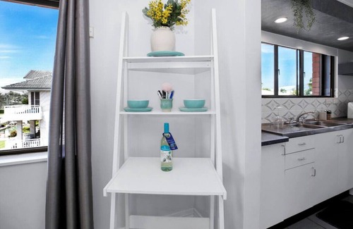 Cairns North Apartment | On the Esplanade with View 7