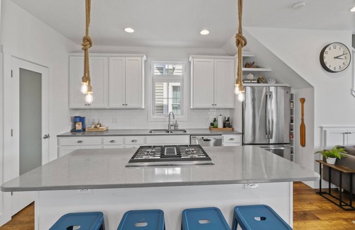 Ottawa House | On The Rocks | 3 Bed, 3 Bath