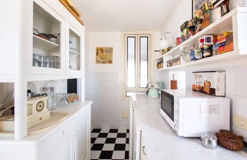 Gianicolo Apartment | On the terraces of Rosa you are constantly forced to look at the sky and Rome
