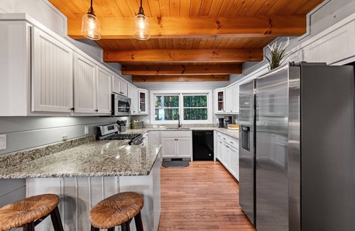 Morganton Cabin | Once Upon an Oak Ledge - Pet Friendly | Hot Tub | Mtn View | Game Room